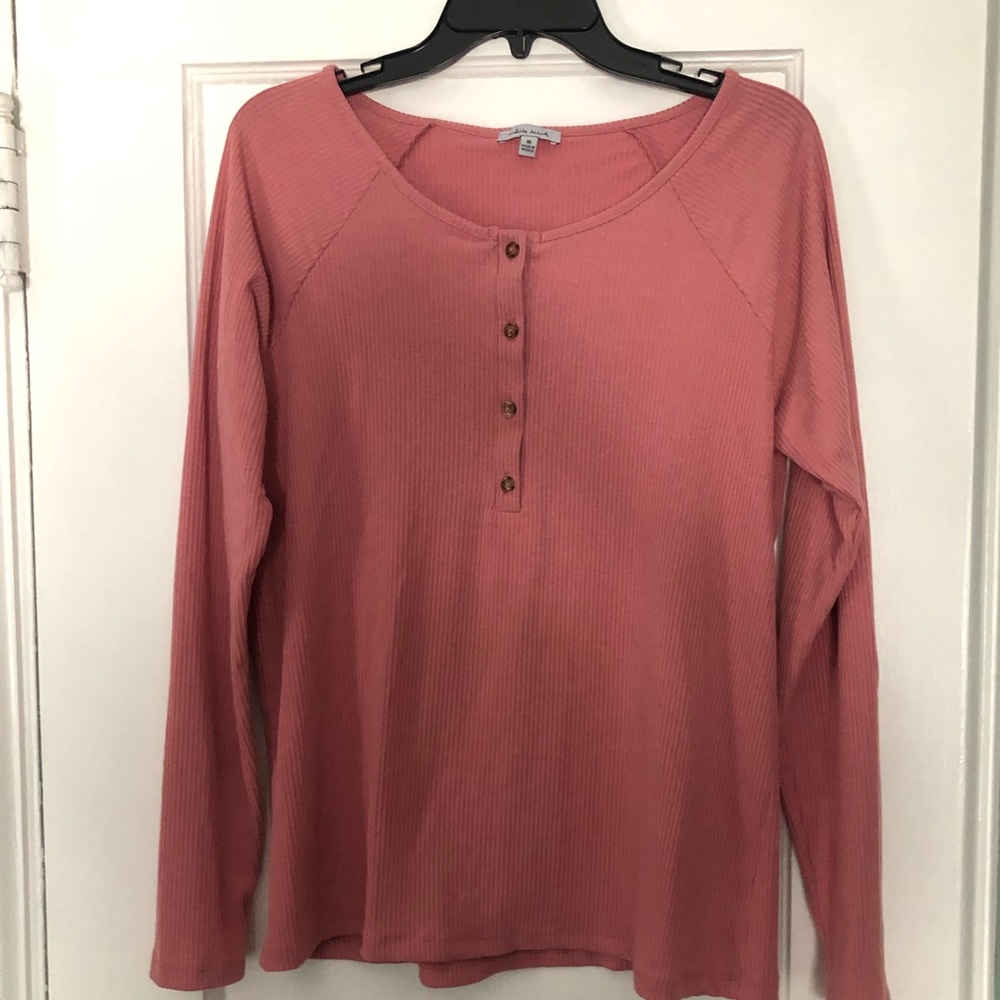Long Sleeve Tee Size M